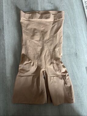 SKIMS High-Waist Shapewear  - Beige